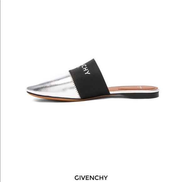 Authentic Givenchy flat - Picture 5 of 8